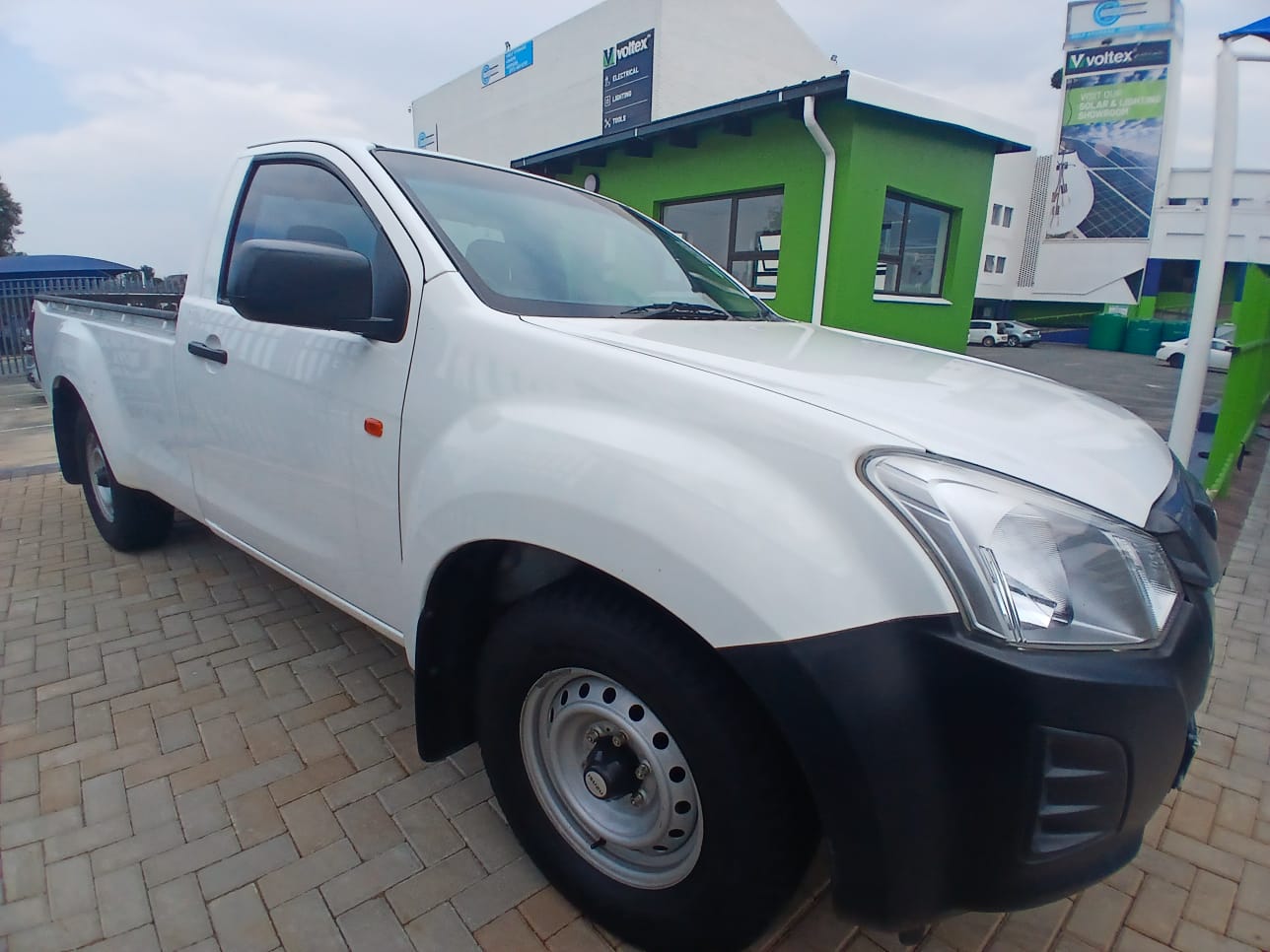 
								2022 Isuzu D-Max Single Cab 2.5 full									