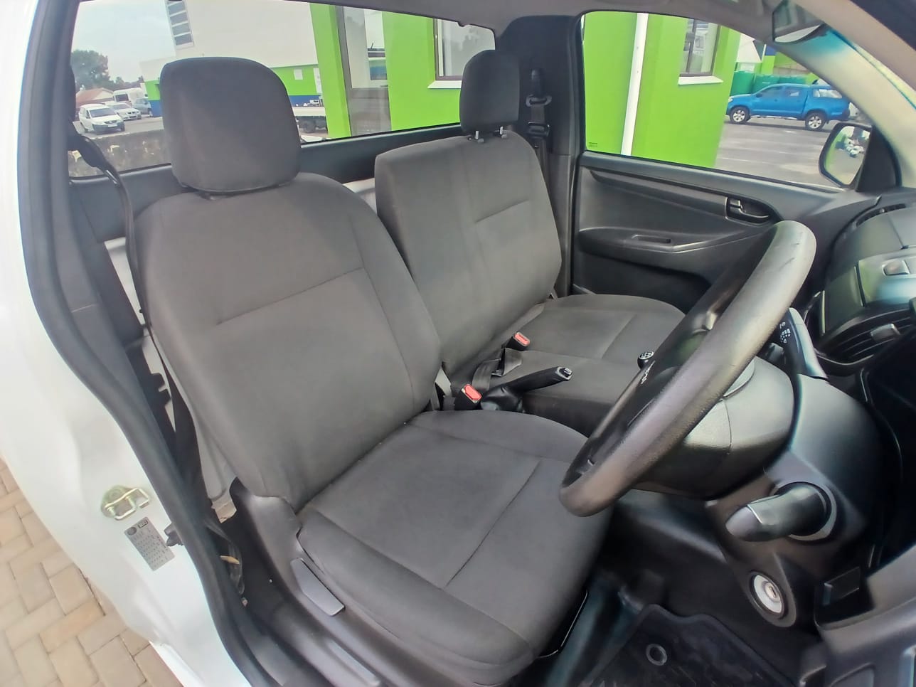 
								2022 Isuzu D-Max Single Cab 2.5 full									