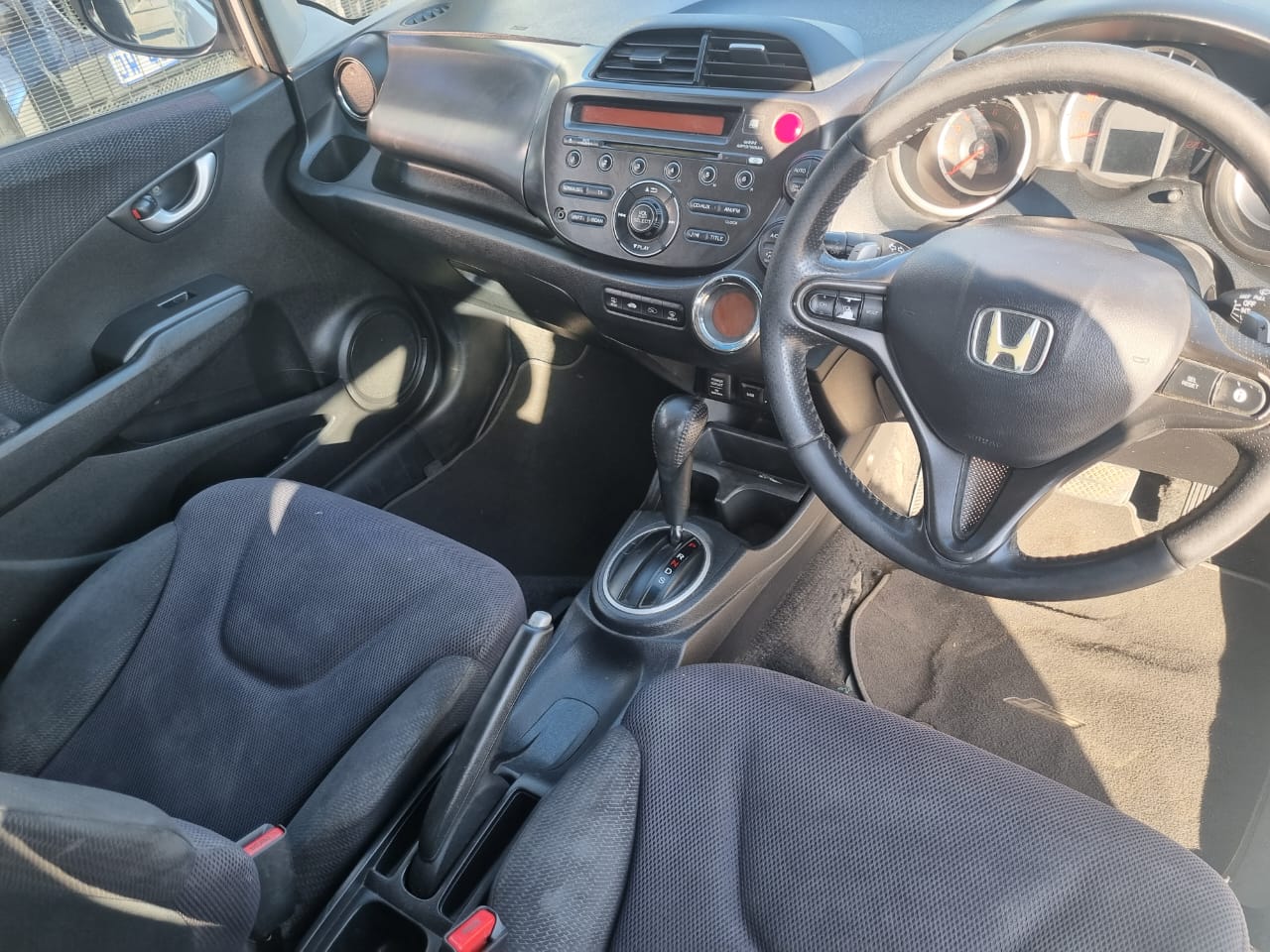 
								2011 Honda Jazz 1.4 full									