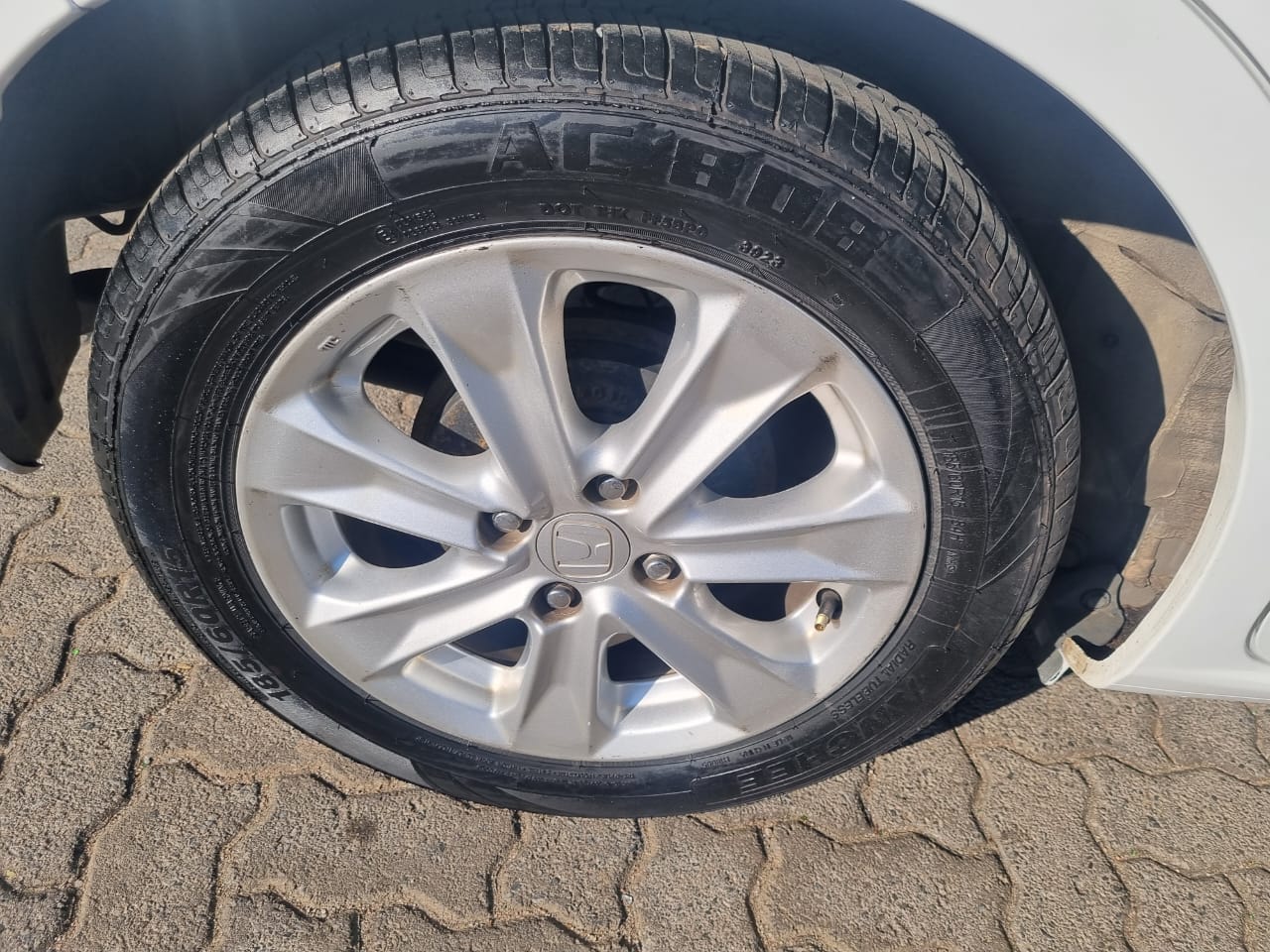
								2011 Honda Jazz 1.4 full									