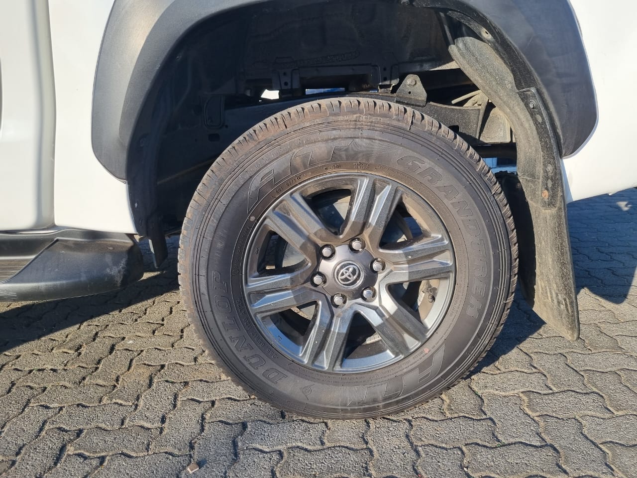 
								2020 Toyota Hilux 2.4 GD-6 4×4 Double Cab full									