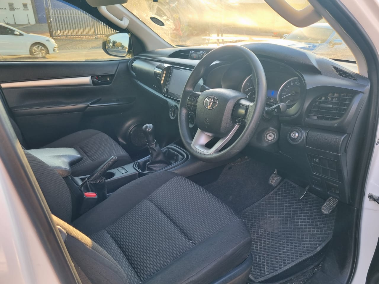 
								2020 Toyota Hilux 2.4 GD-6 4×4 Double Cab full									