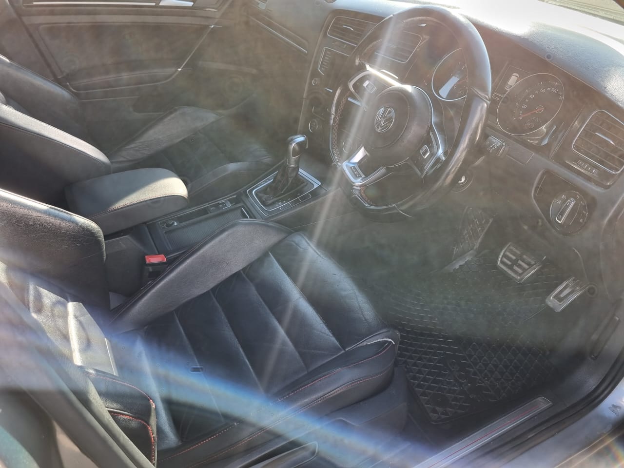 
								Golf 7 GTI 2.0 full									