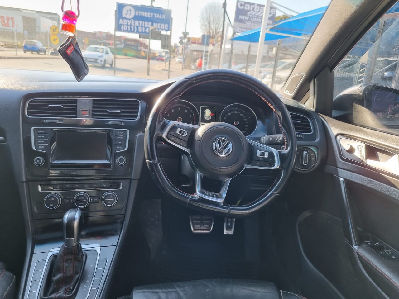 
								Golf 7 GTI 2.0 full									