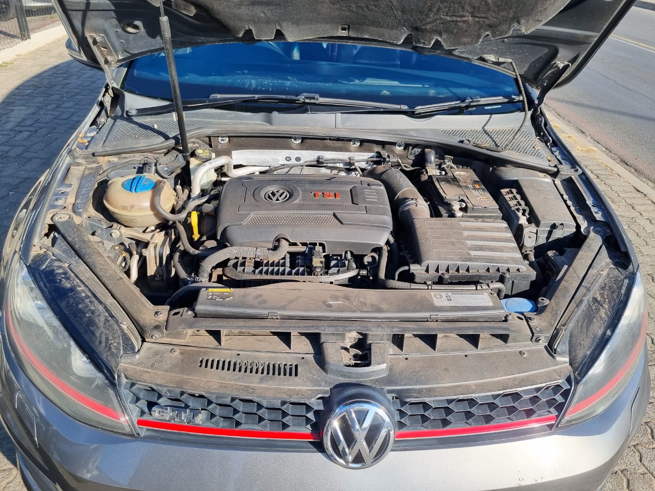 
								Golf 7 GTI 2.0 full									