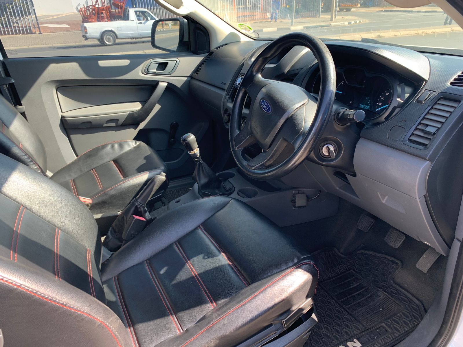 
								2018 Ford Ranger 2.2 XL 4X2 Super Cab full									