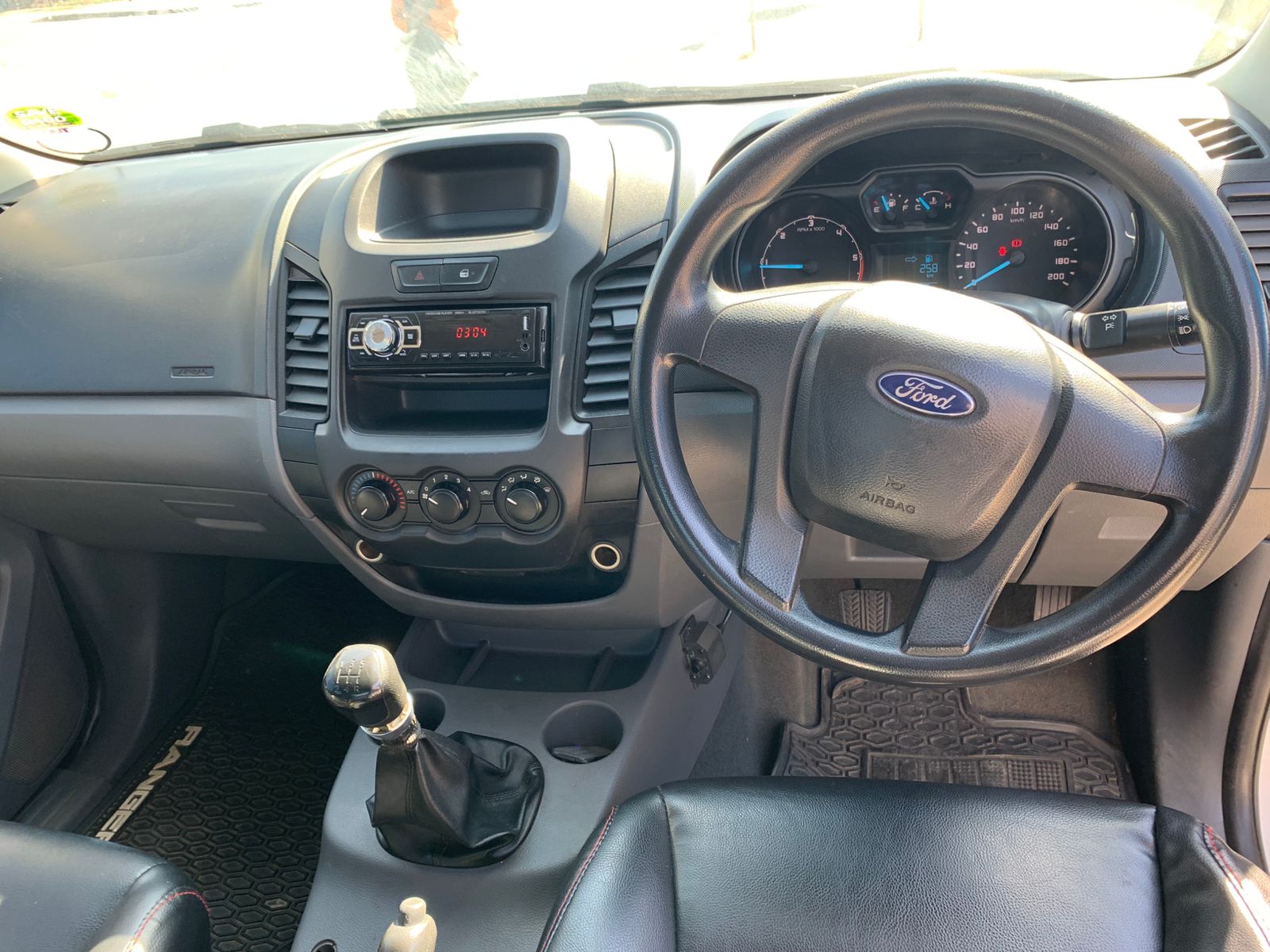 
								2018 Ford Ranger 2.2 XL 4X2 Super Cab full									