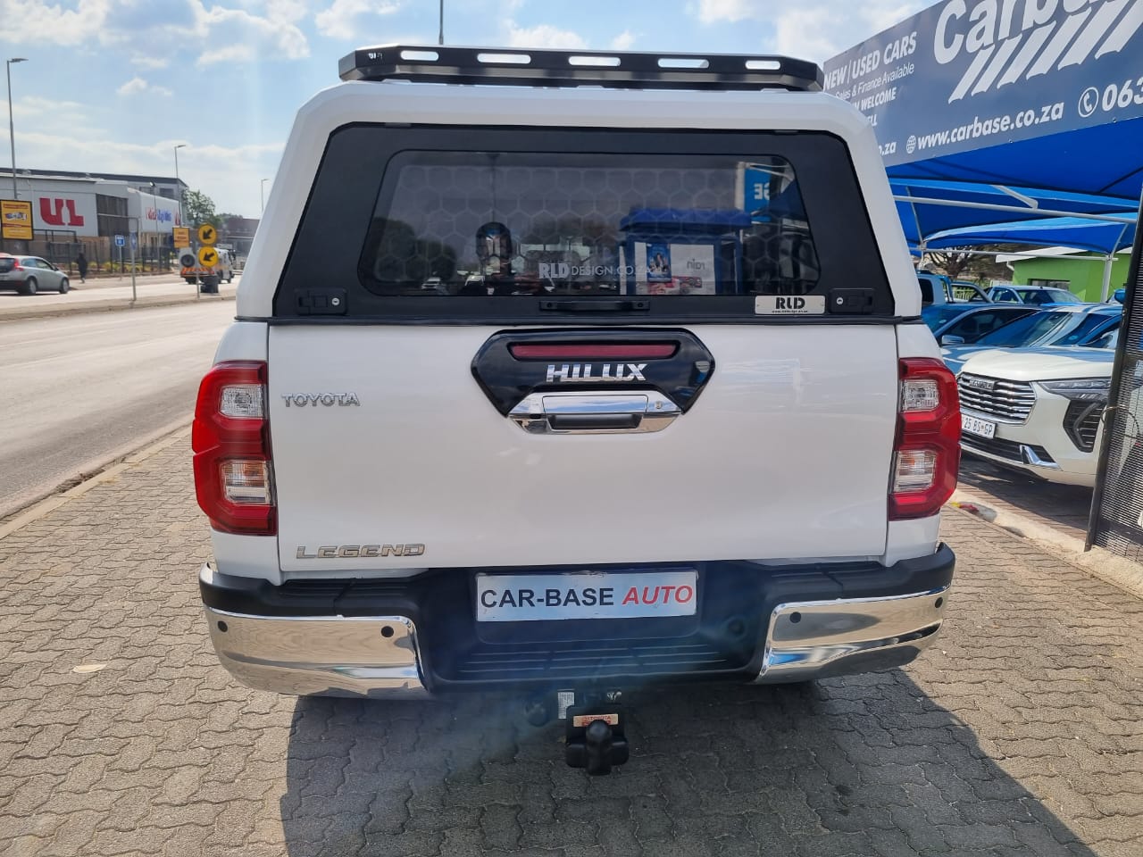 
								2023 Toyota Hilux 2.4 GD-6 Legend GR Sport Double Cab full									