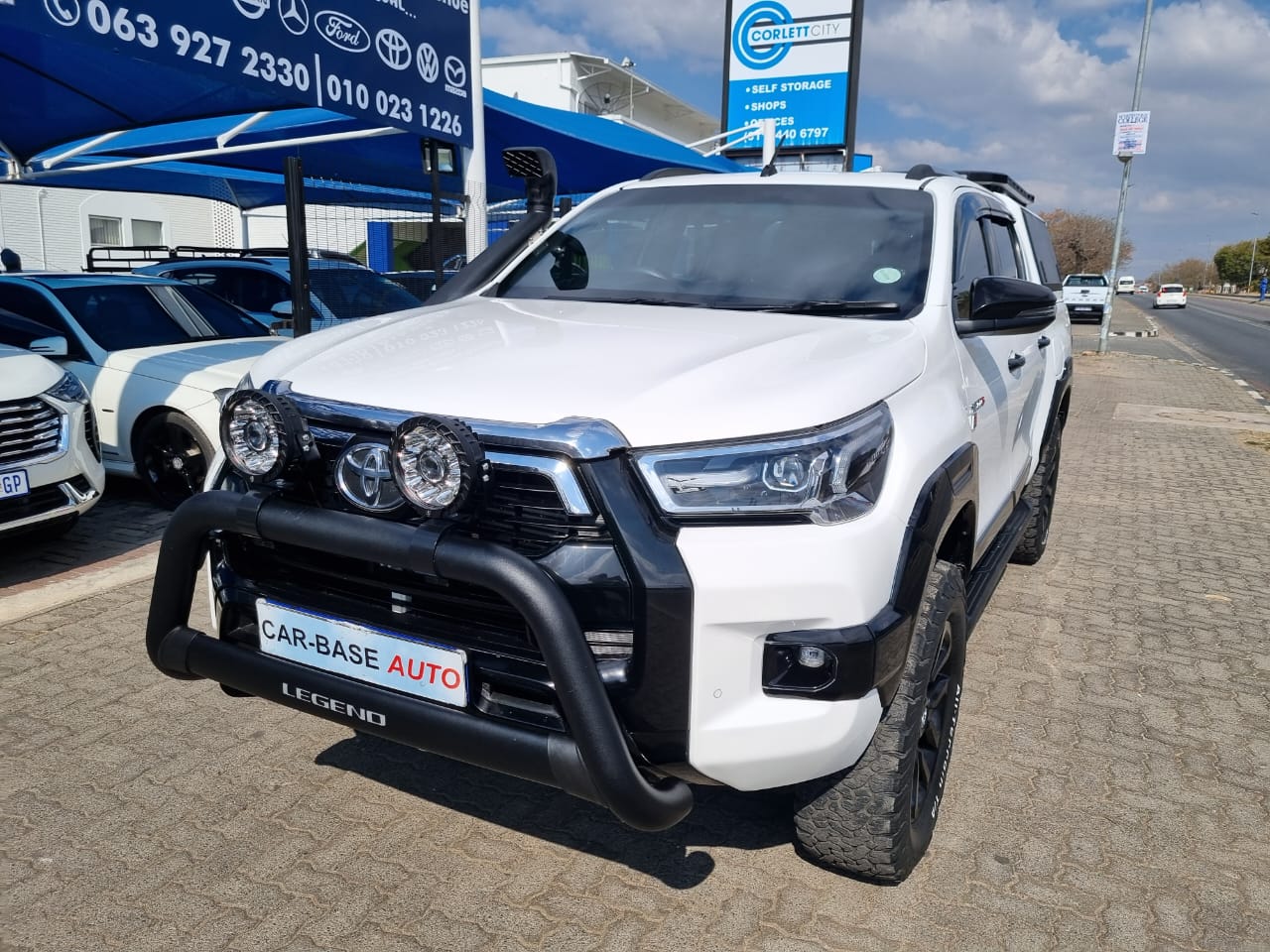 
								2023 Toyota Hilux 2.4 GD-6 Legend GR Sport Double Cab full									