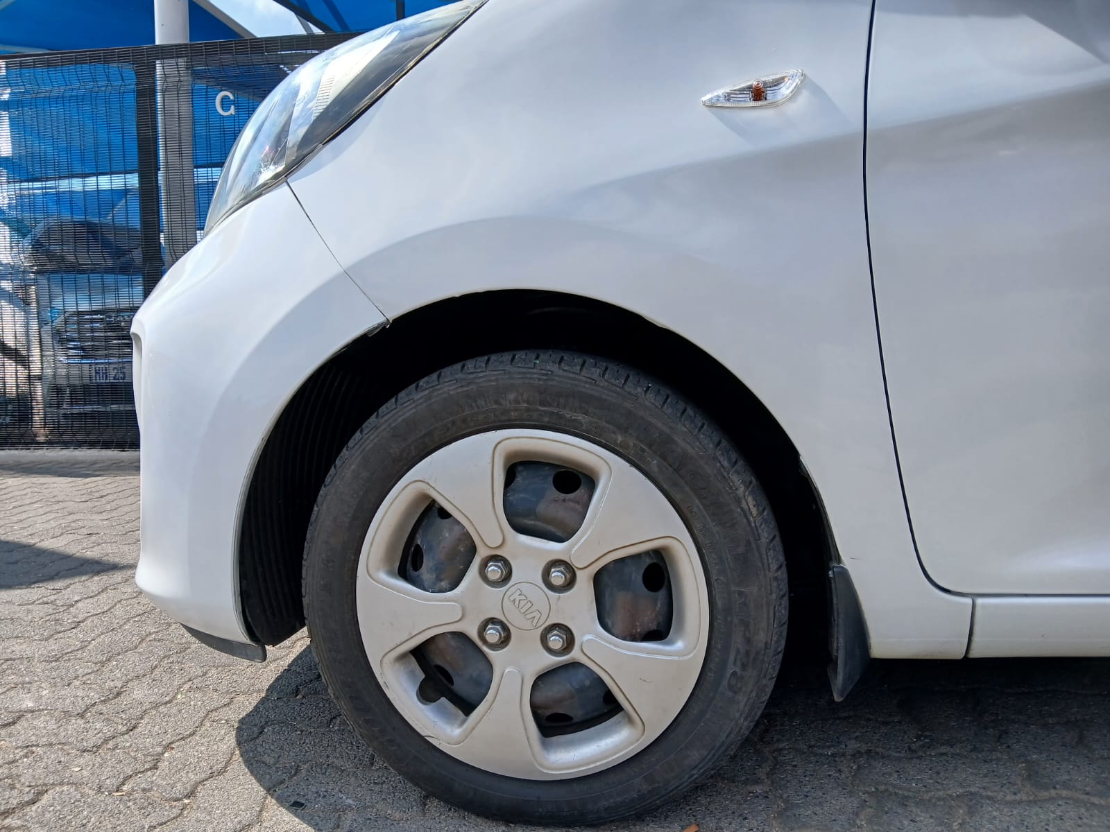 
								2015 Kia Picanto 1.0 LX full									