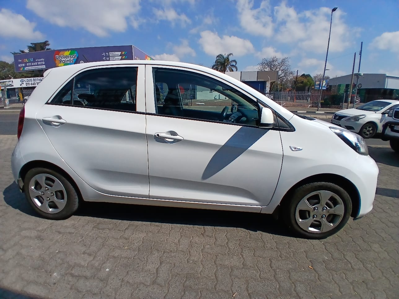 
								2015 Kia Picanto 1.0 LX full									